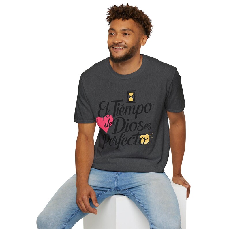 christian spanish shirt el tiempo de dios shirt, camisa cristiana en español, christian spanish shirt, faith based christian tee, regalo cristiano, christian gift christian spanish shirt el tiempo de dios shirt, camisa cristiana en español, christian spanish shirt, faith based christian tee, regalo cristiano, christian gift
